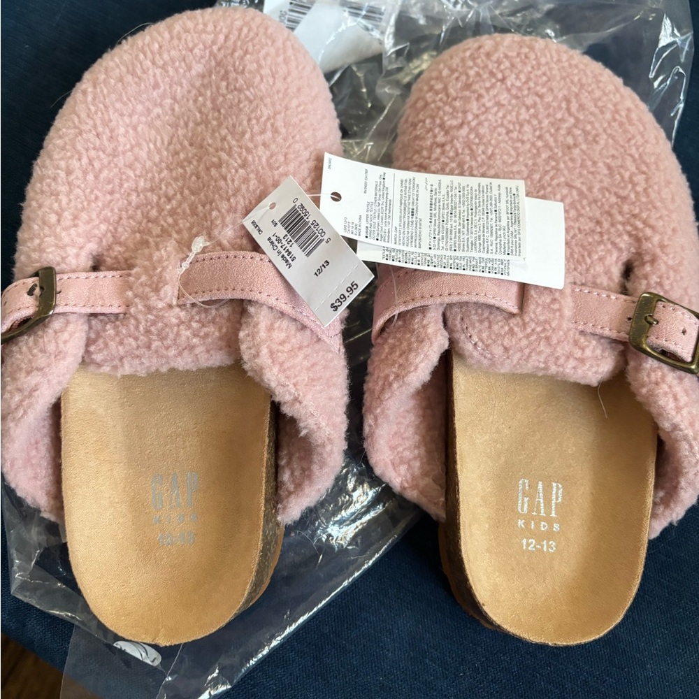 GAP Kids Pink Sherpa Clogs